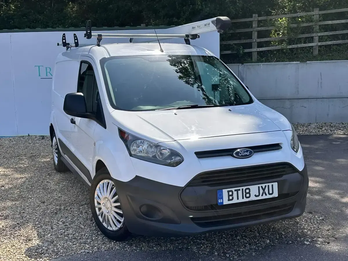 Used Ford Transit Connect 100 HP (73 kW) 2018 White MPV