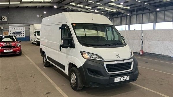White Used 2019 Peugeot Boxer Van | £10,439 (Expensive) - Image 1/1