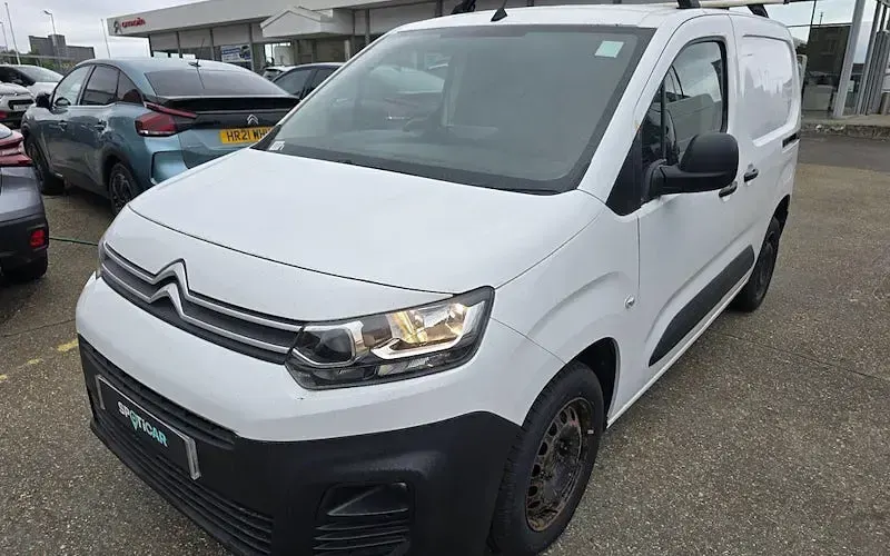 Used Citroën Berlingo 102 HP (75 kW) 2020 White MPV