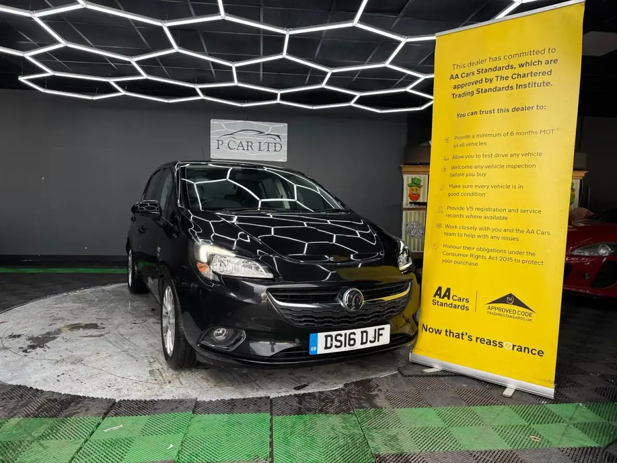 Used Vauxhall Corsa 90 HP (66 kW) 2016 Black Hatchback