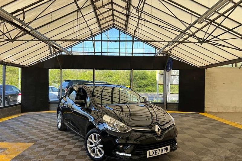Used Renault Clio IV Dynamique 120 HP (88 kW) 2017 Black Hatchback