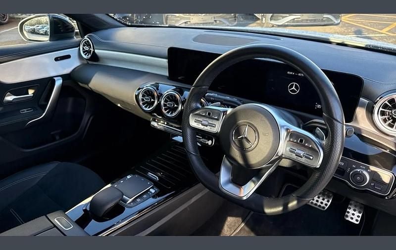 Used Mercedes A180 Executive 134 HP (98 kW) 2022 White Sedan
