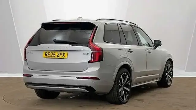 Used Volvo XC90 Plus 455 HP (334 kW) 2025 Silver SUV