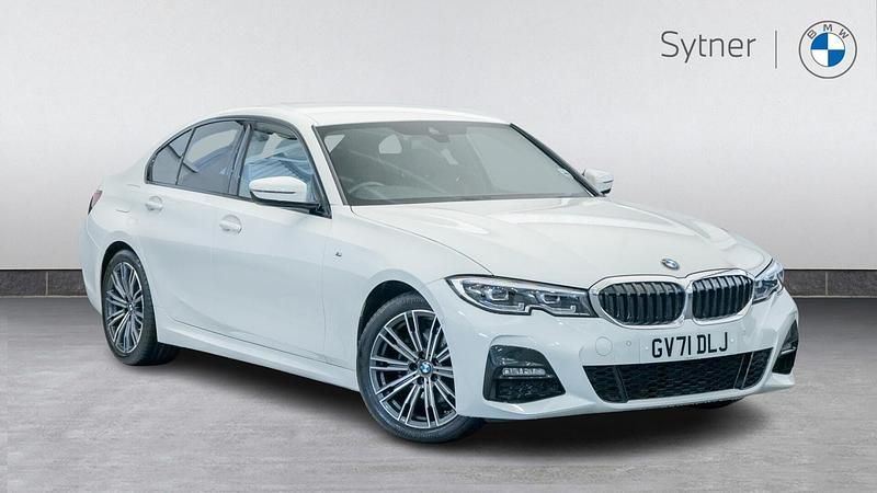 White Used 2022 BMW 320 M Sport | £26,000 (Good price) - Image 1/4