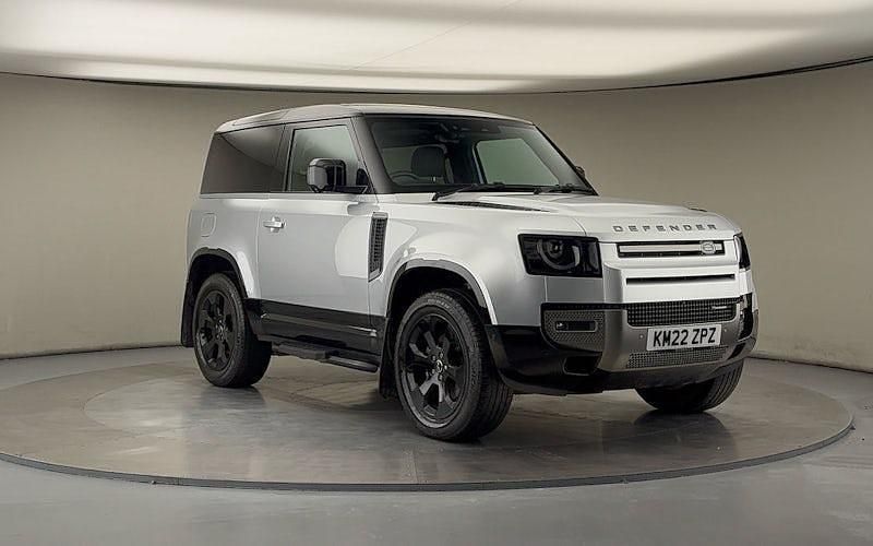 Used 2025 Land Rover Defender SE Dynamic SUV | £46,500 - Image 1/4