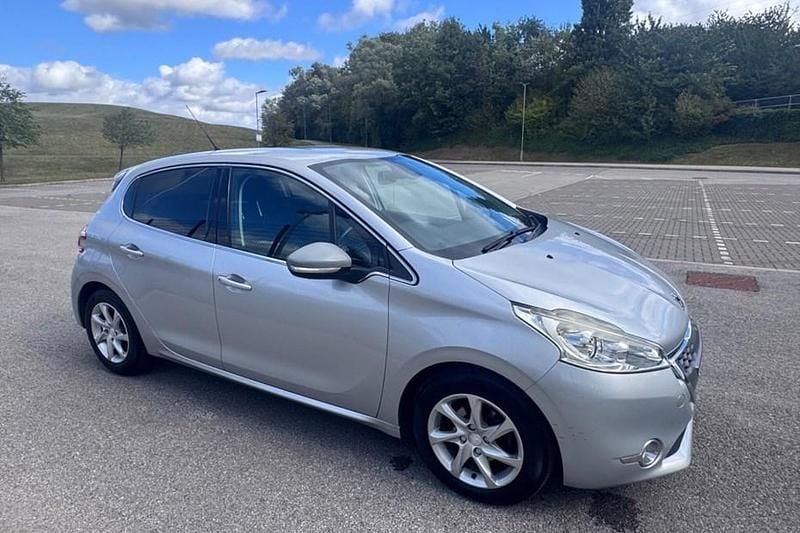 Silver Used 2012 Peugeot 208 Allure Hatchback | £4,150 (Fair price) - Image 1/1