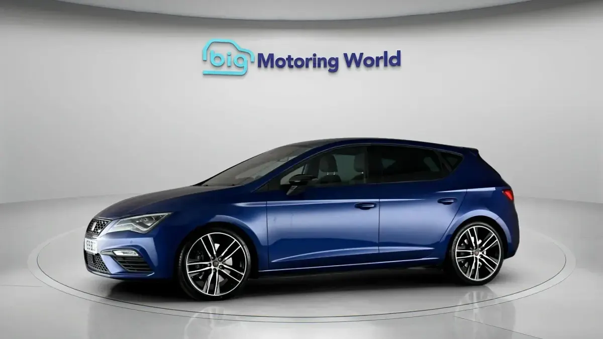 Used Seat Leon Cupra 290 290 HP (213 kW) 2019 Blue Hatchback