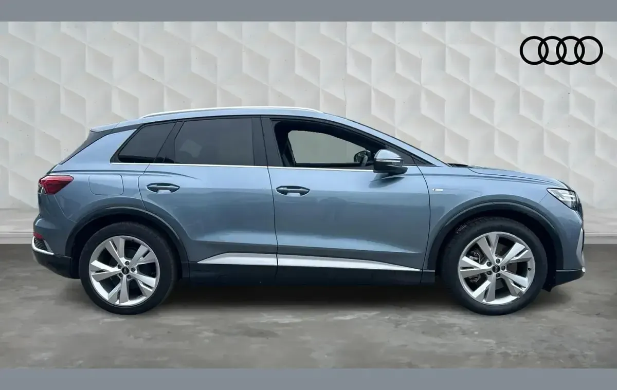 Used Audi Q4 e-tron S-Line 210 kW (286 HP) 2025 Blue SUV