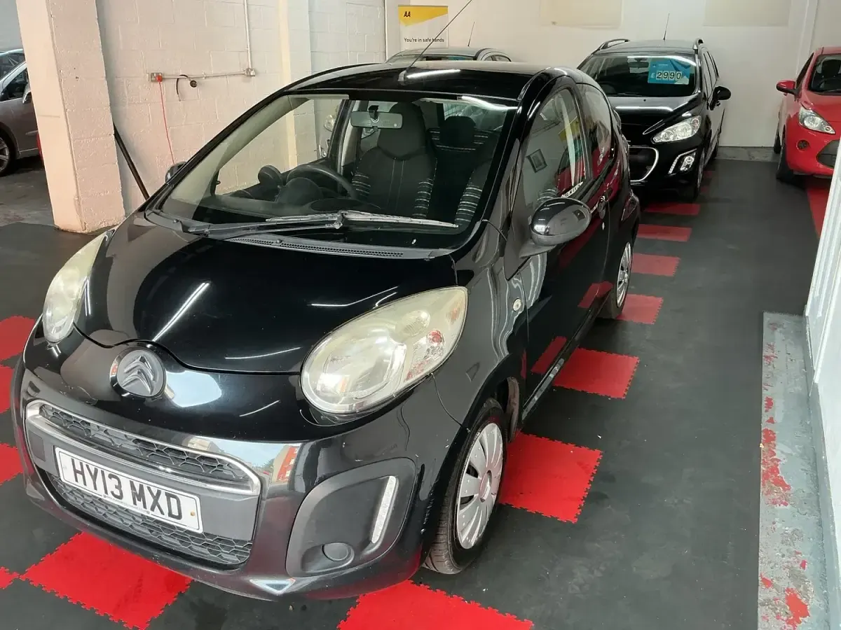 Used Citroën C1 VTR Sport 68 HP (50 kW) 2013 Black Hatchback