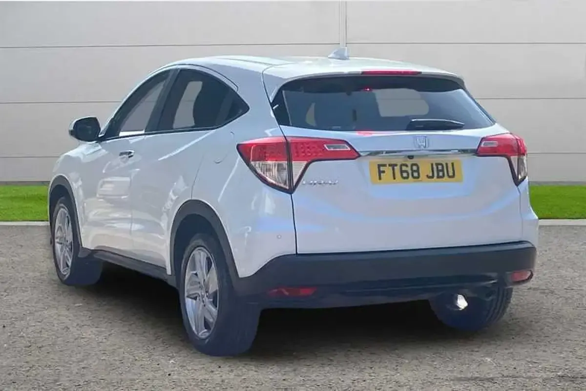 Used Honda HR-V SE 130 HP (95 kW) 2019 White SUV
