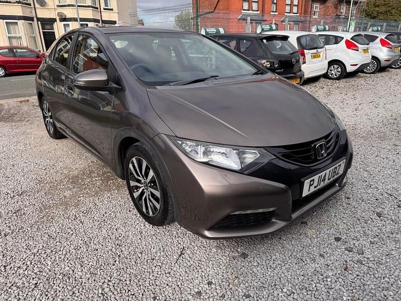Brown Used 2014 Honda Civic SE Hatchback | £4,295 (Good price) - Image 1/4