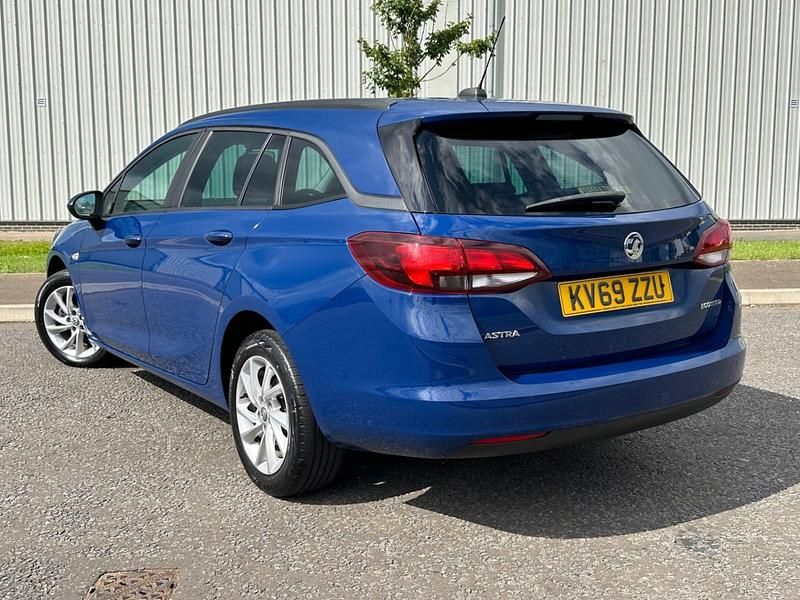 Used Vauxhall Astra 110 HP (80 kW) 2019 Blue Estate