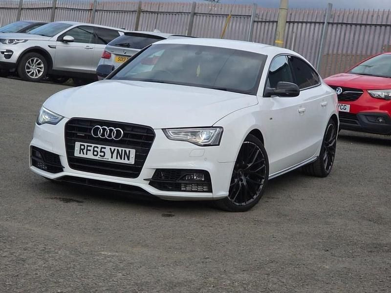Begagnad Audi A5 Black Edition 2015 Vit Sportkupé