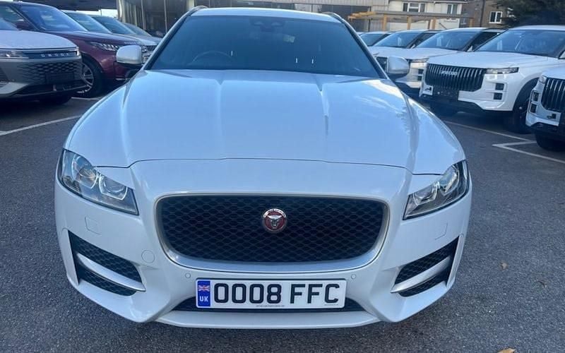 Usado Jaguar XF R-Sport 179 HP (131 kW) 2020 Sedan