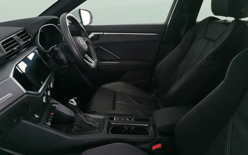 Used Audi Q3 Sportback S-Line 150 HP (110 kW) 2024 White SUV