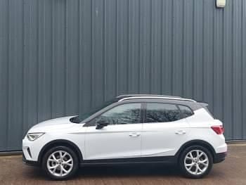 Used Seat Arona FR 110 HP (80 kW) 2023 White SUV