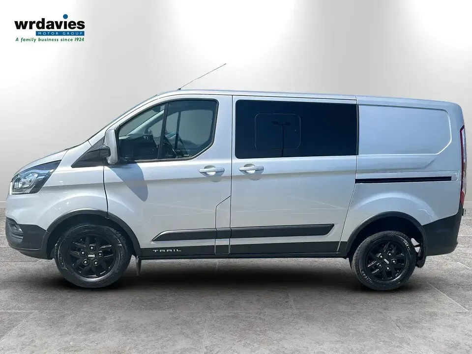 Used Ford Transit Custom 130 HP (95 kW) 2023 Moondust silver Van