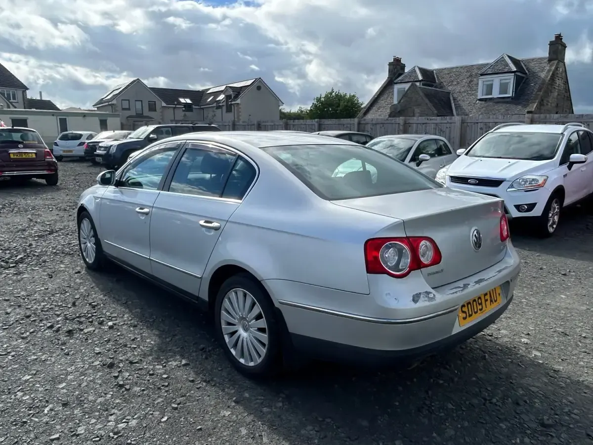 Used VW Passat Highline 2009 Silver Sedan