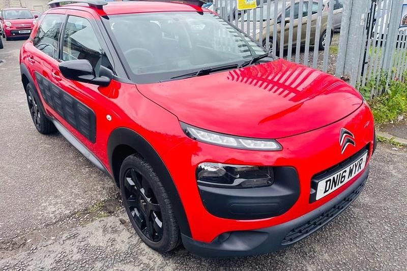 Used Citroën C4 Cactus Feel 110 HP (80 kW) 2016 Hatchback