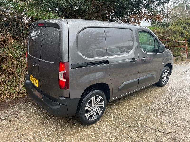 Used Toyota Proace Active 120 HP (88 kW) 2022 Grey MPV