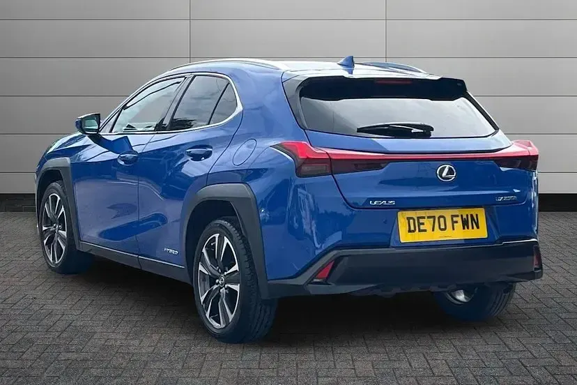 Used Lexus UX 181 HP (133 kW) 2020 Celestial blue SUV