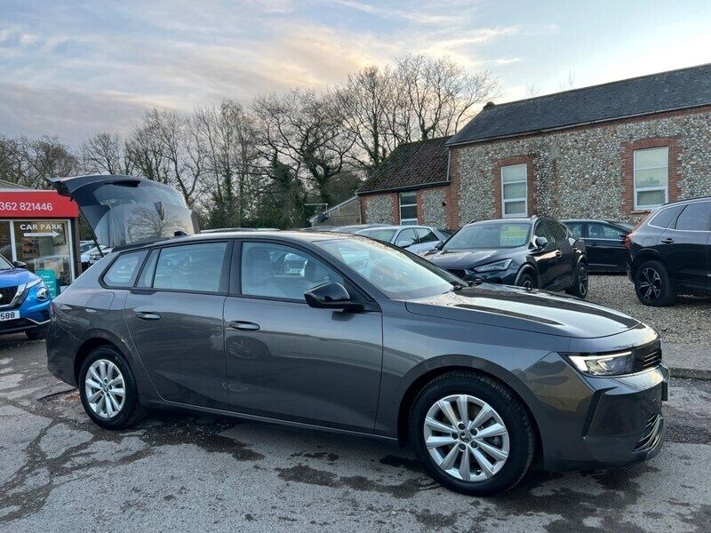 Grey Used 2023 Vauxhall Astra Design Edition Estate | £17,495 (Good price) - Image 1/3