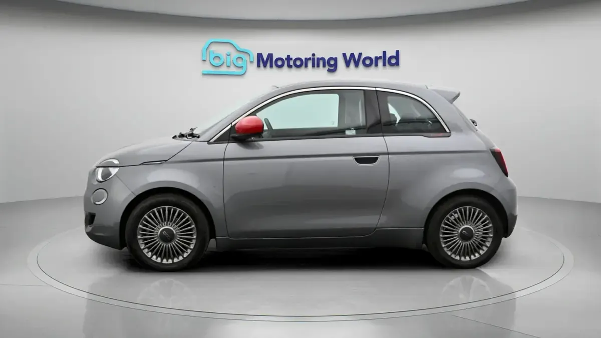 Used Fiat 500e Red 86 kW (118 HP) 2022 Grey Hatchback