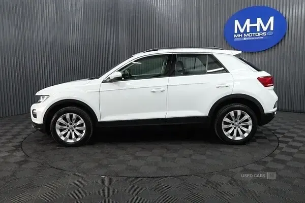 Used VW T-Roc SE 115 HP (84 kW) 2020 White SUV
