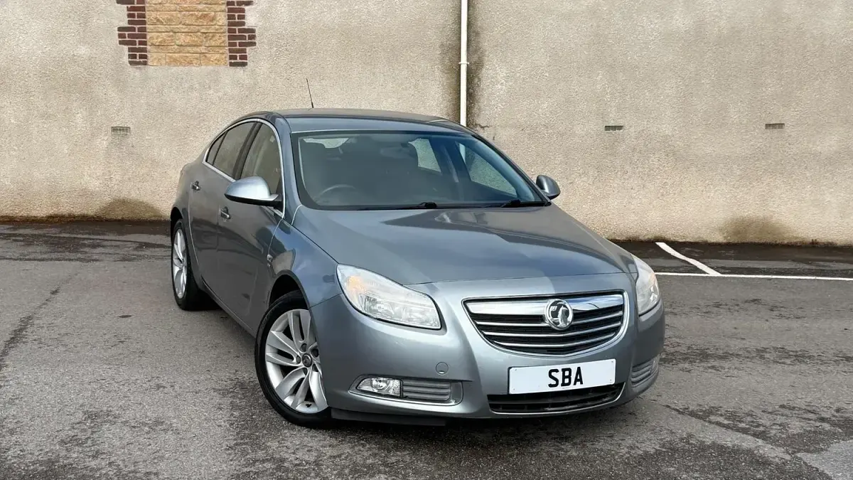 Used Vauxhall Insignia SRi 2013 Silver Hatchback