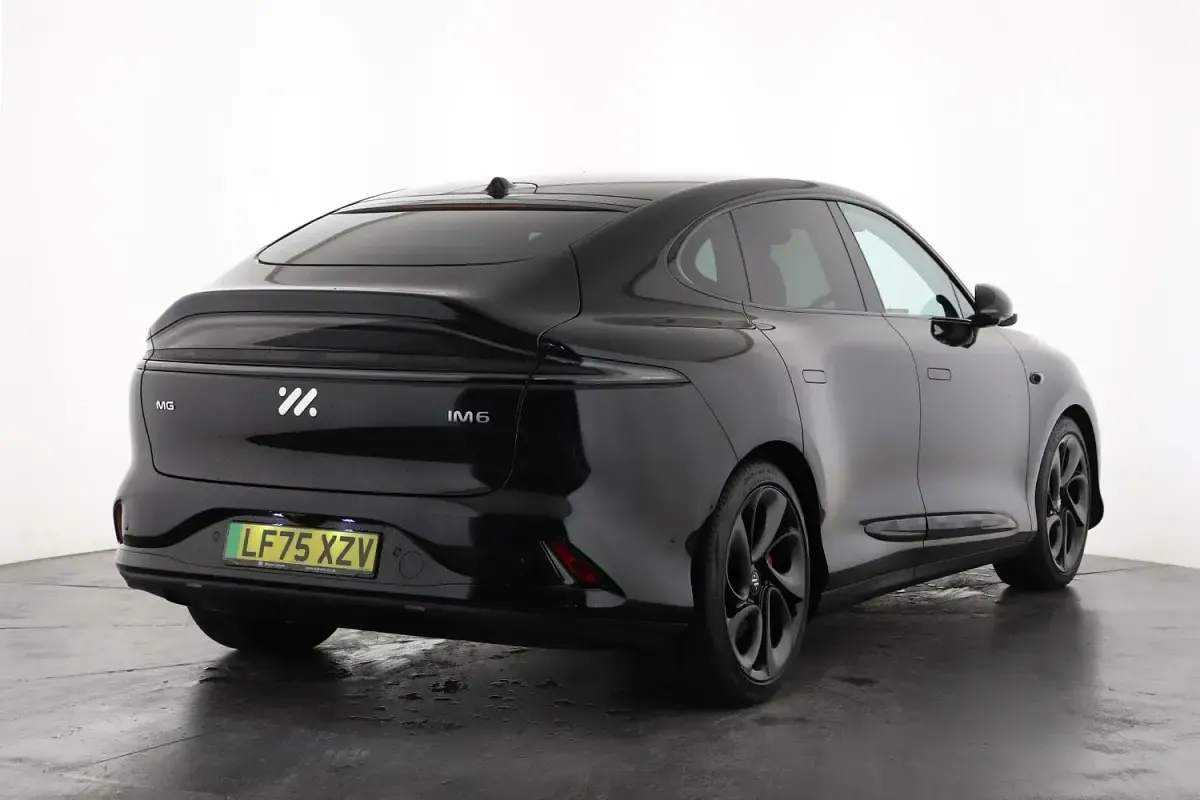 New MG IM6 553 kW (752 HP) 2025 Black SUV