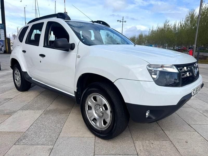 Used Dacia Duster Ambiance 110 HP (80 kW) 2016 White SUV