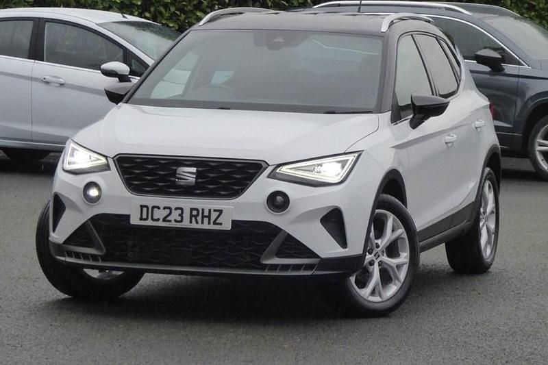 White Used 2023 Seat Arona FR SUV | £14,995 (Fair price) - Image 1/1