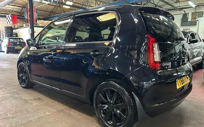 Used Skoda Citigo Colour Edition 60 HP (44 kW) 2018 Black Hatchback