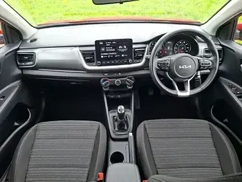 Used Kia Stonic 99 HP (72 kW) 2023 Red SUV