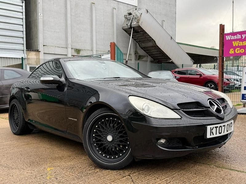 Black Used 2007 Mercedes SLK200 Cabriolet | £2,500 (Good price) - Image 1/4