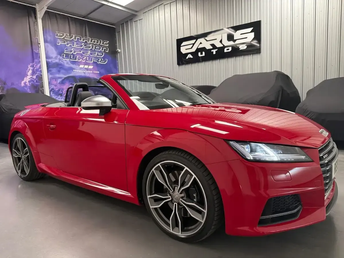 Used Audi TT Roadster Performance 310 HP (228 kW) 2015 Red Cabriolet