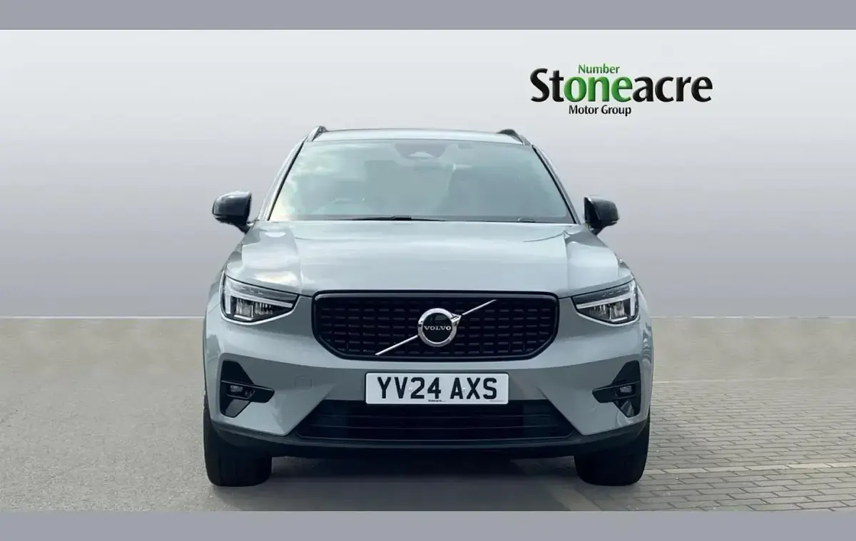 Used Volvo XC40 Plus 161 HP (118 kW) 2024 Grey SUV