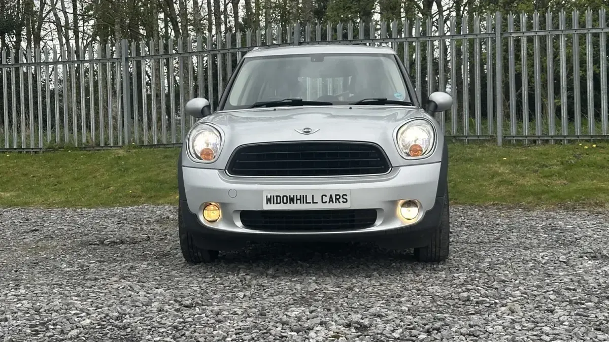 Usado Mini One Countryman 98 CV (72 kW) 2011 Plateado SUV