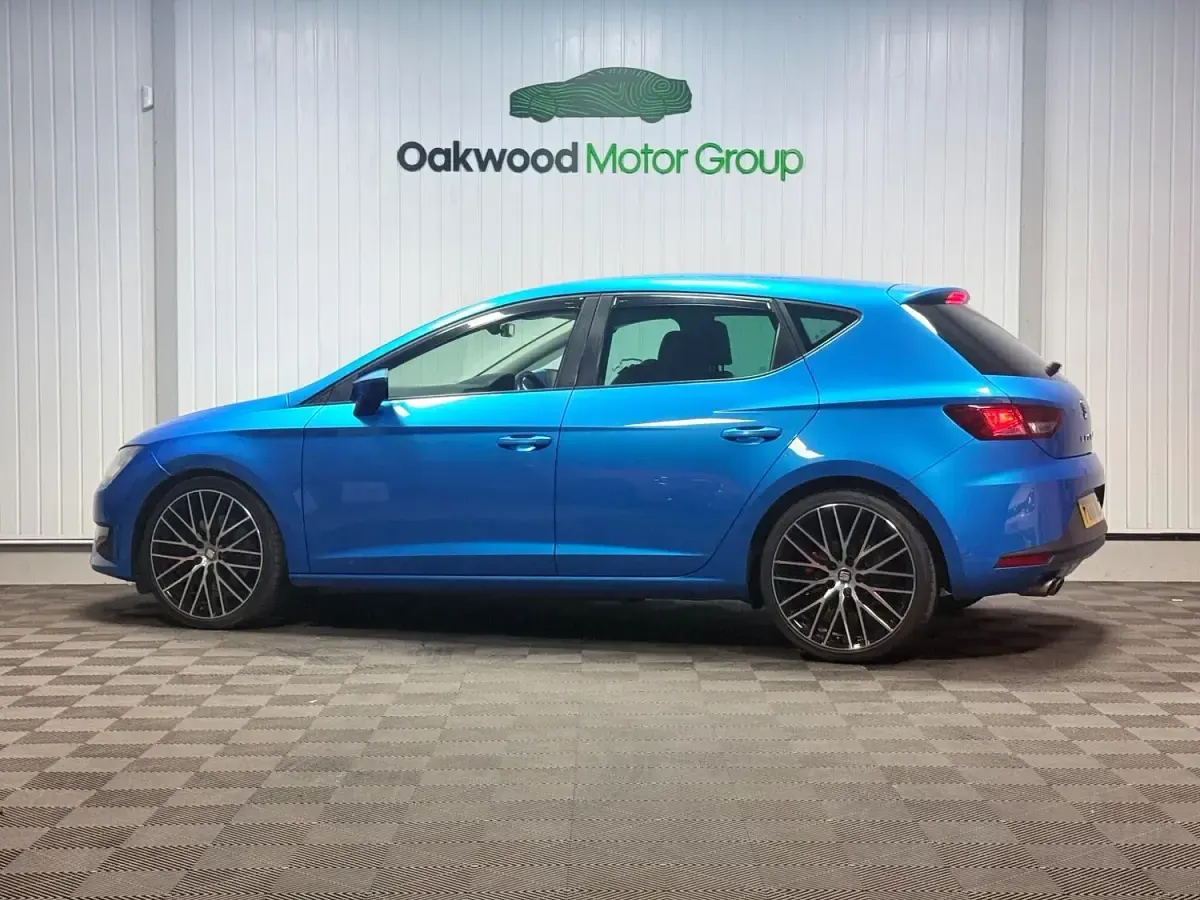 Used Seat Leon FR 184 HP (135 kW) 2016 Blue Hatchback