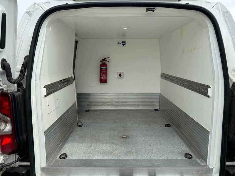 Used Vauxhall Combo 2022 White MPV