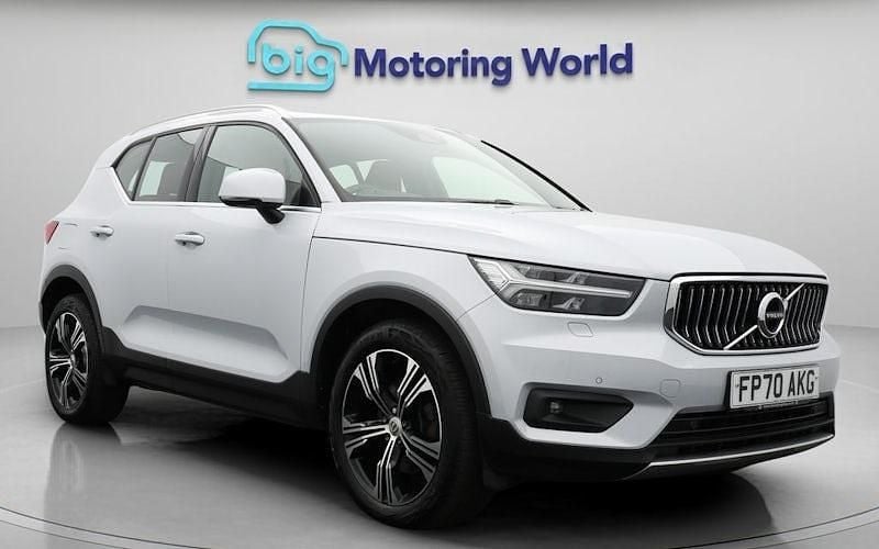 Used Volvo XC40 Inscription 197 HP (144 kW) 2020 Silver SUV
