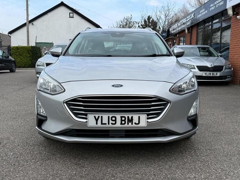 Used Ford Focus Zetec 95 HP (69 kW) 2019 Silver Estate