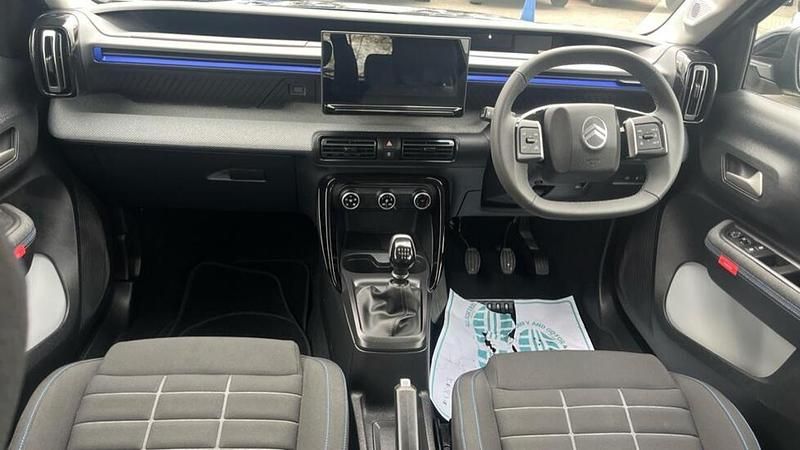 Used Citroën C3 99 HP (72 kW) 2025 Black SUV