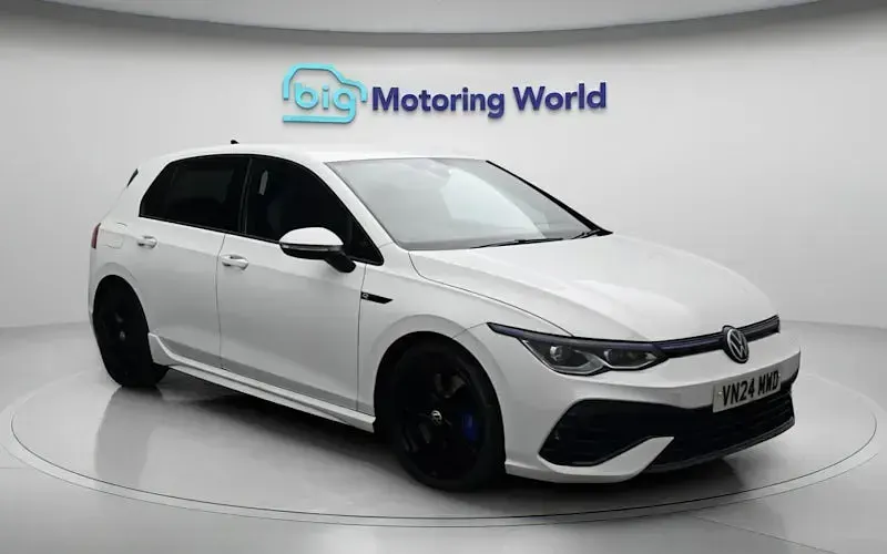 Used VW Golf VIII R 320 HP (235 kW) 2024 White Hatchback