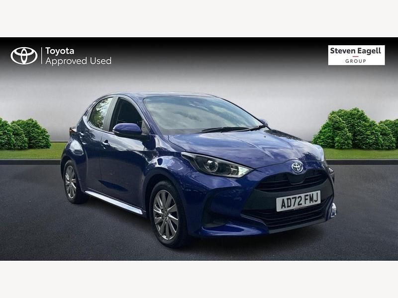 Blue Used 2023 Toyota Yaris Hybrid Hatchback | £16,254 (Good price) - Image 1/3