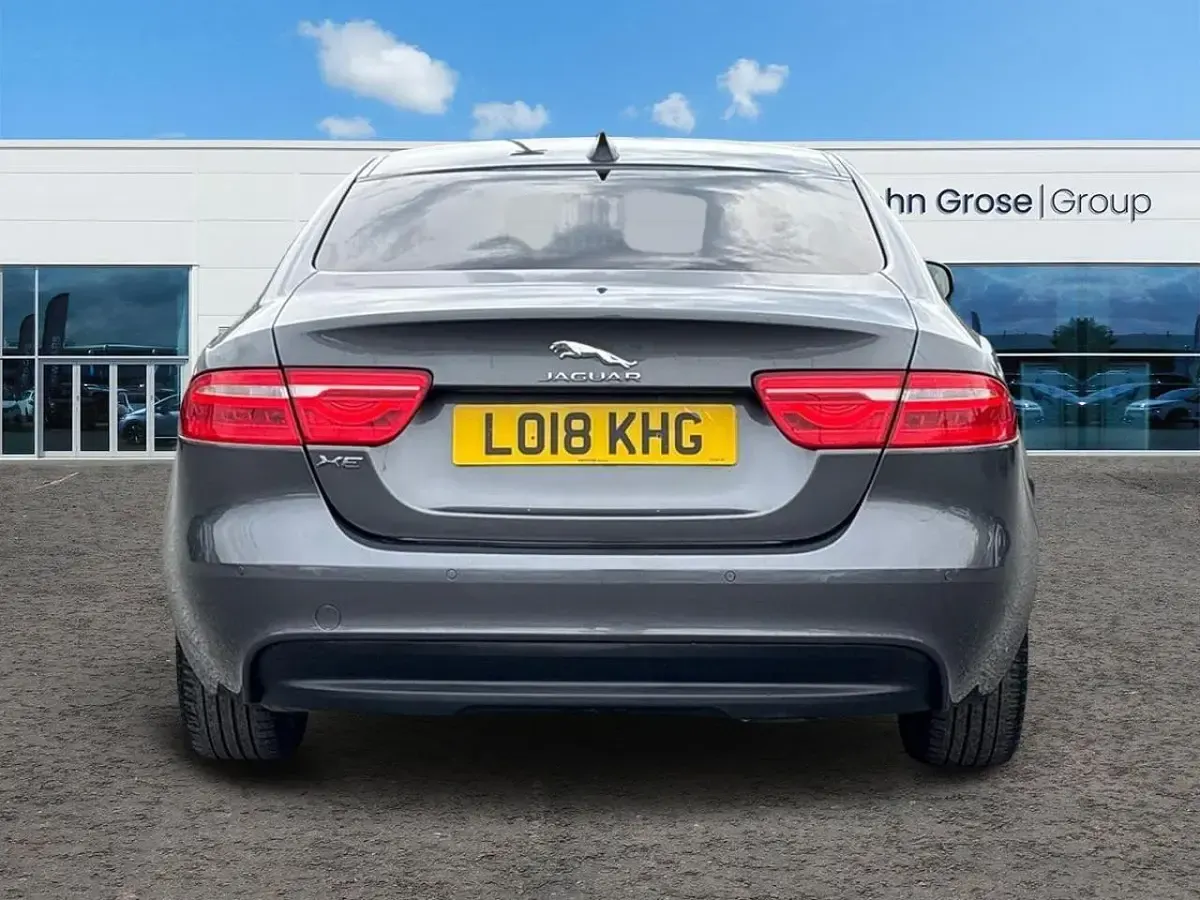 Used Jaguar XE Portfolio 161 HP (118 kW) 2018 Grey Sedan