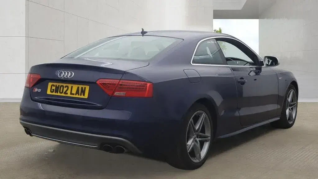 Used Audi S5 Comfort 333 HP (244 kW) 2013 Blue Coupe
