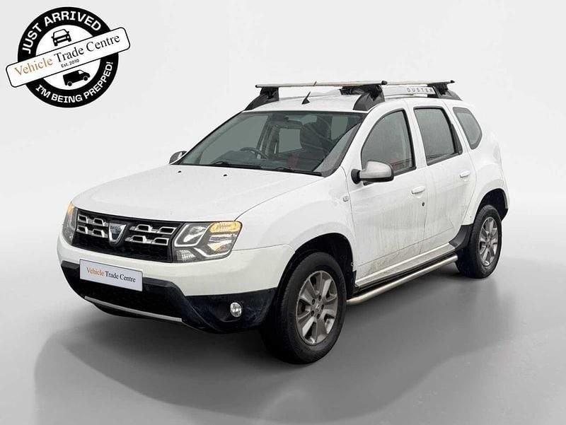 White Used 2016 Dacia Duster Lauréate Hatchback | £5,999 (Fair price) - Image 1/1