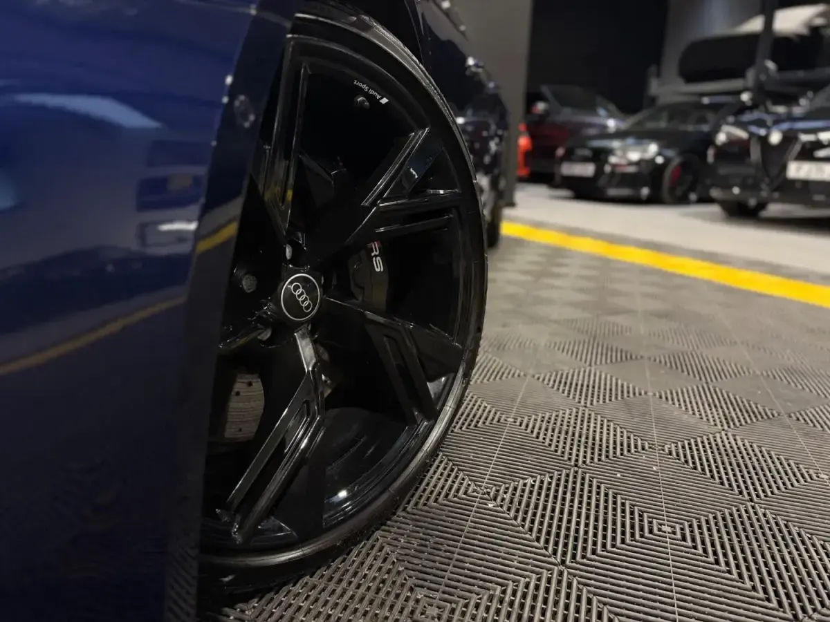 Used Audi RS6 Comfort 600 HP (441 kW) 2021 Blue Estate