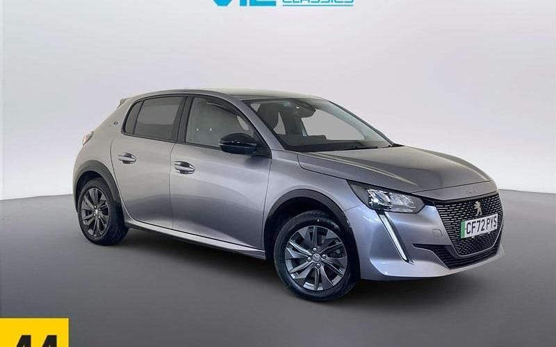Used Peugeot e-208 Allure+ 100 kW (136 HP) 2023 Grey Hatchback